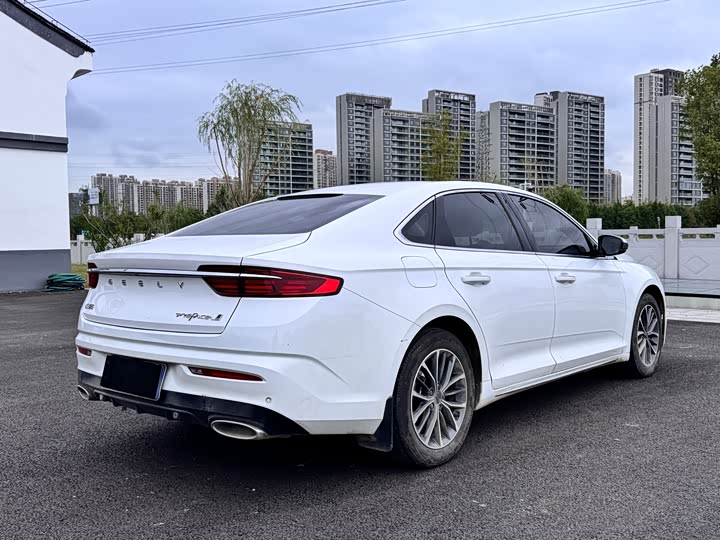 Фото 5 - Geely Preface