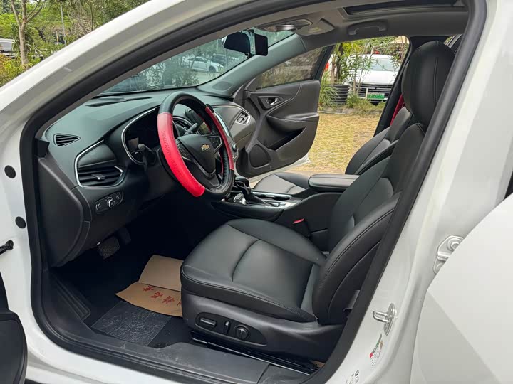 Фото 9 - Chevrolet Malibu XL