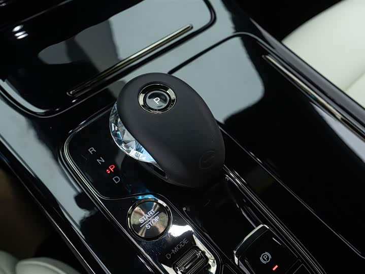 Фото 17 - GAC Trumpchi M8