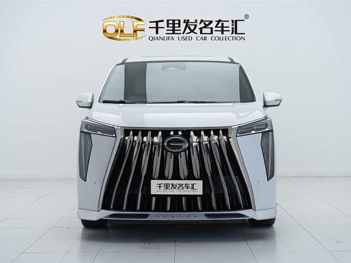 Фото 2 - GAC Trumpchi M8