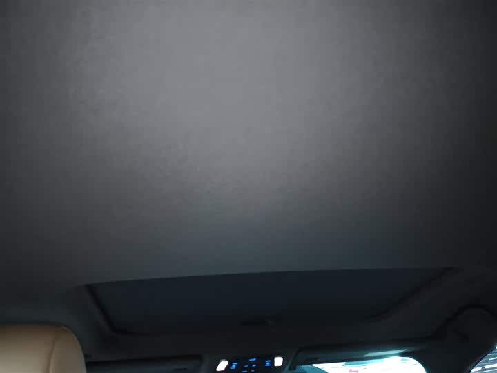 Фото 18 - Toyota Granvia