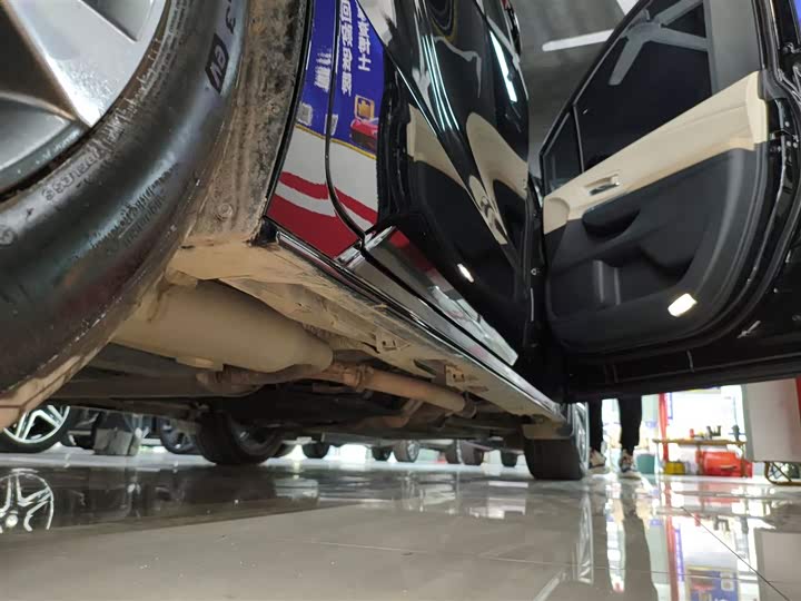 Фото 21 - Toyota Granvia