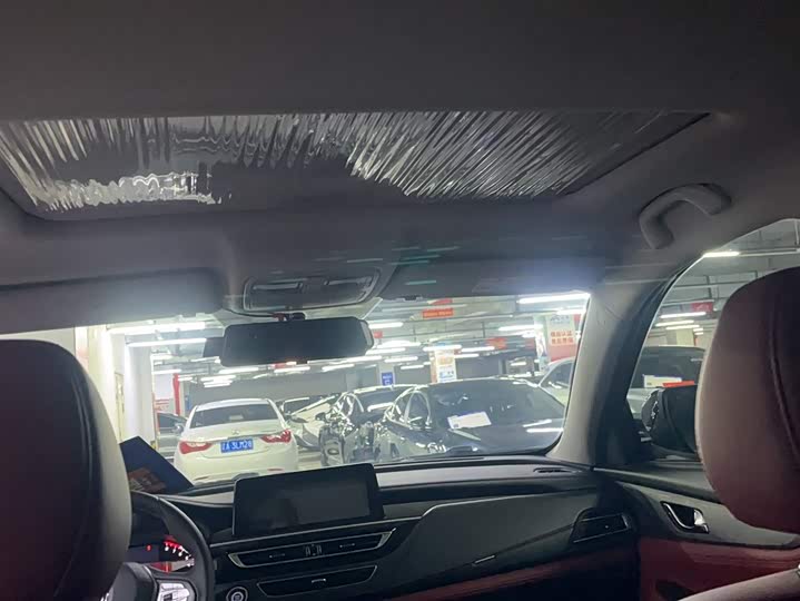 Фото 11 - Changan CS75