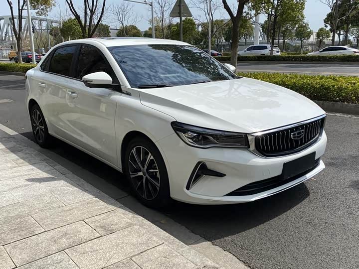 Фото 3 - Geely Emgrand