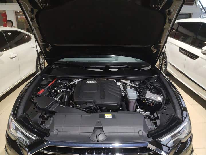 Фото 20 - Audi A6L