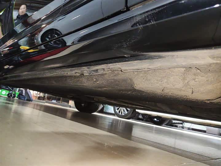 Фото 21 - Audi A6L