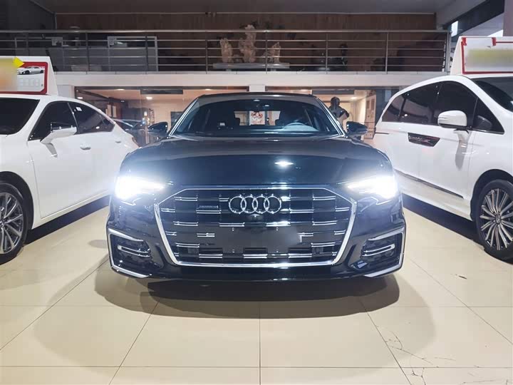 Фото 3 - Audi A6L