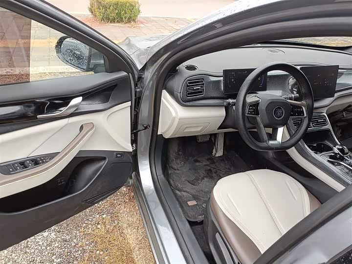 Фото 16 - BYD Qin Plus