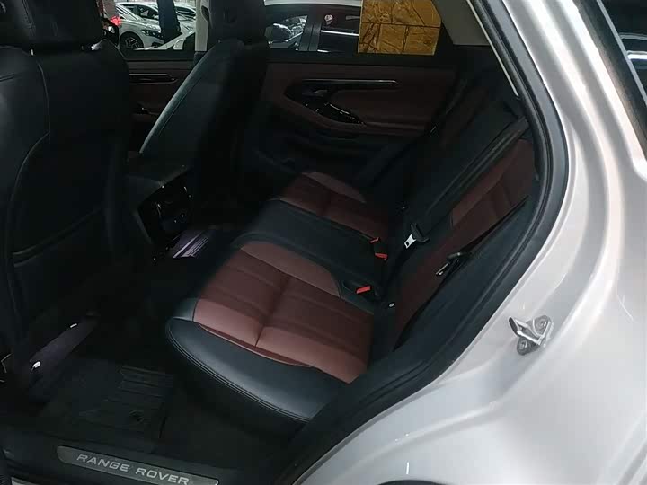 Фото 17 - Land Rover Range Rover Evoque L