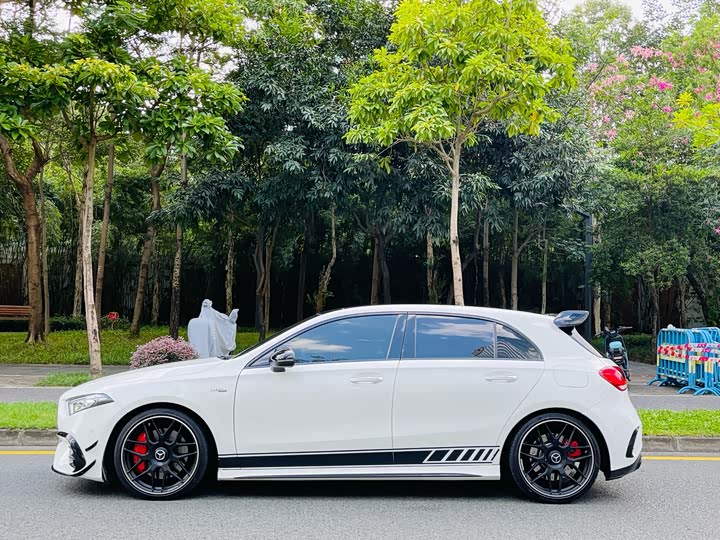 Фото 4 - Mercedes-Benz A-Class AMG