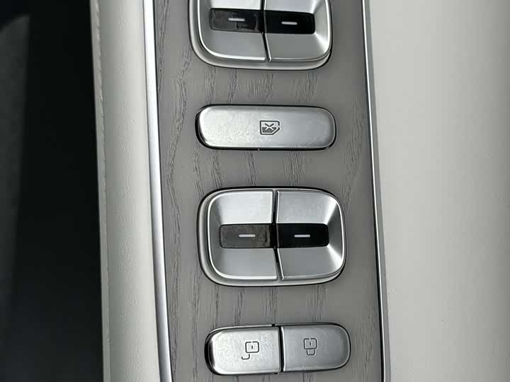 Фото 19 - XPeng X9