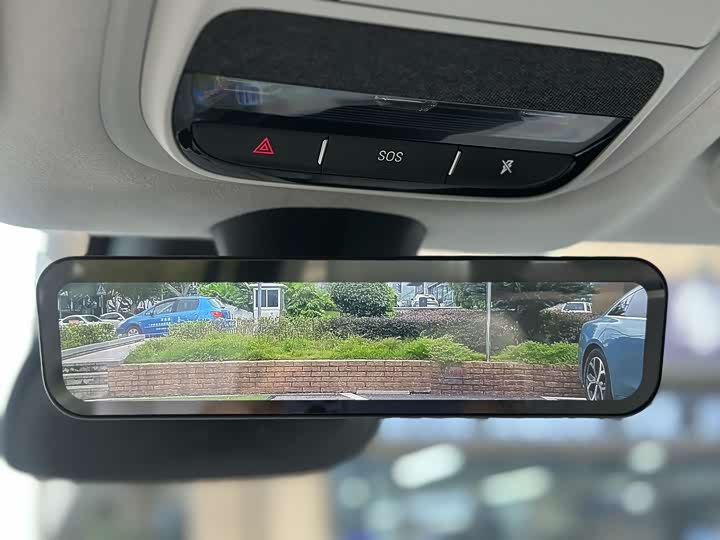 Фото 20 - XPeng X9