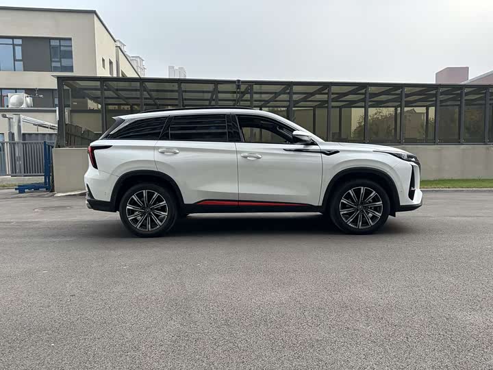 Фото 9 - Changan CS75 Plus