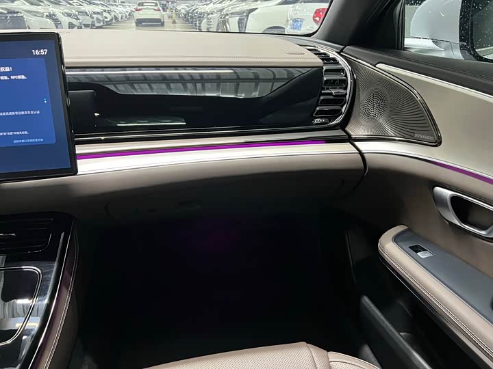 Фото 12 - BYD Han