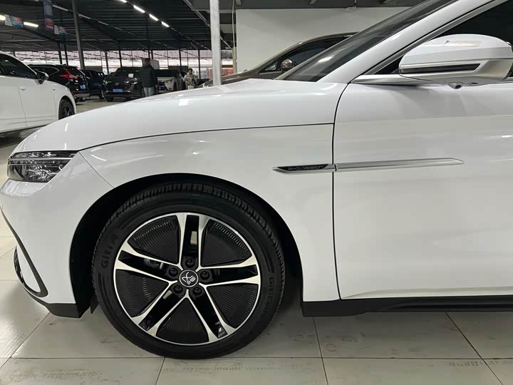 Фото 4 - BYD Han