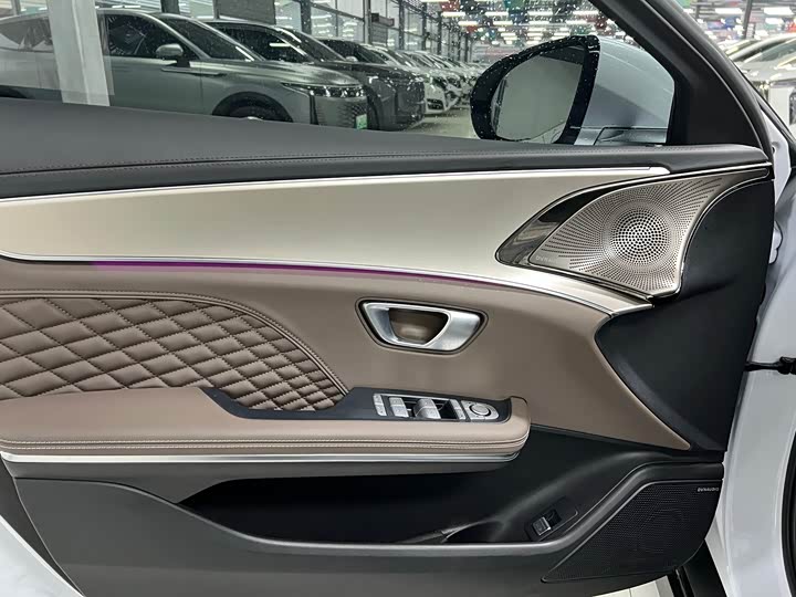 Фото 5 - BYD Han