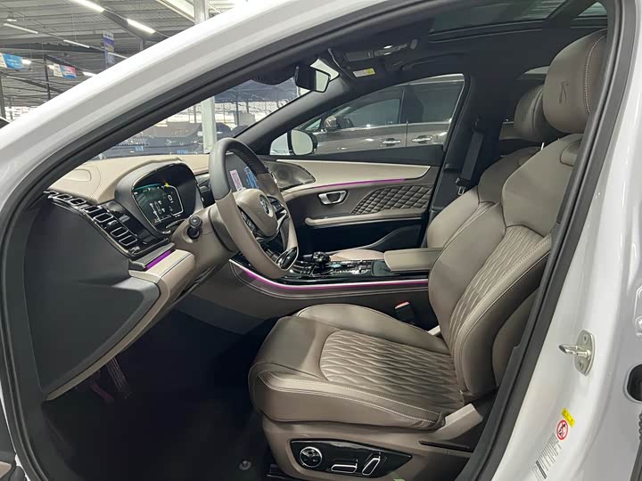 Фото 8 - BYD Han