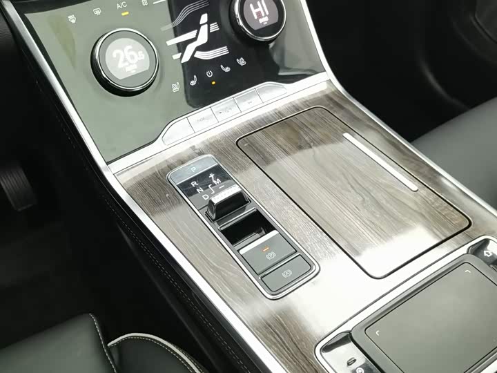 Фото 13 - Exeed VX