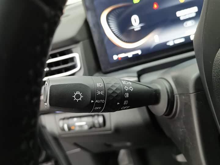 Фото 21 - Exeed VX