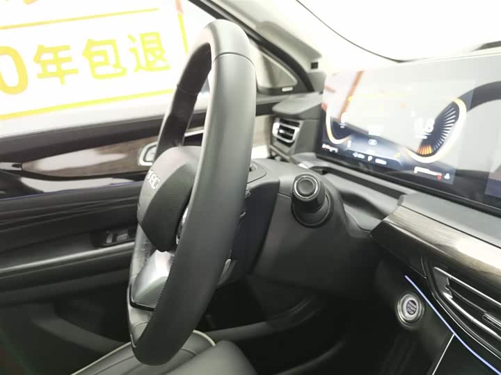 Фото 22 - Exeed VX