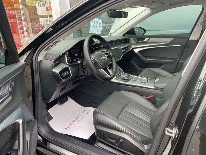 Фото 15 - Audi A6L