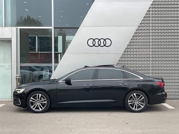 Фото 3 - Audi A6L