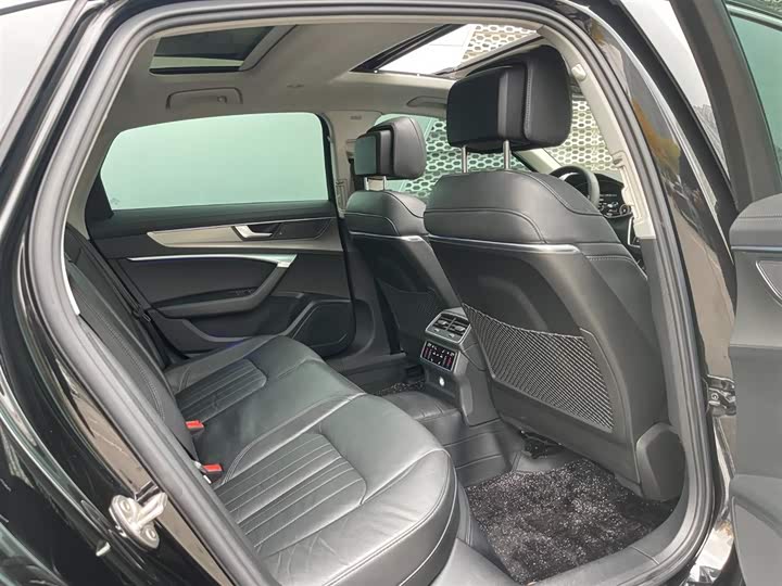 Фото 8 - Audi A6L