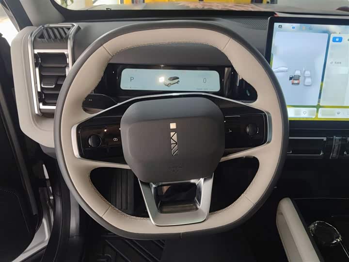 Фото 11 - Chery iCar 03