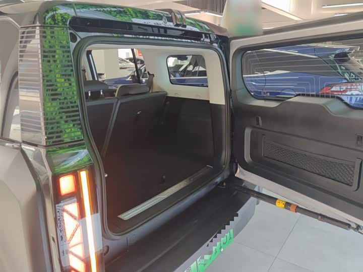 Фото 19 - Chery iCar 03