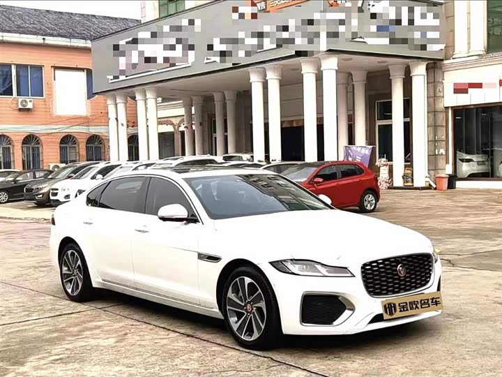 Фото 2 - Jaguar XF L