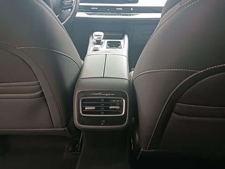 Фото 13 - Chery Arrizo 8