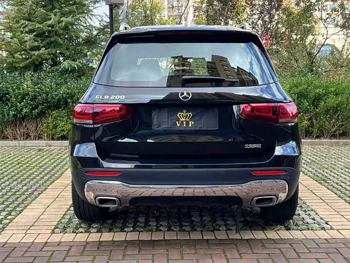 Фото 12 - Mercedes-Benz GLB-Class