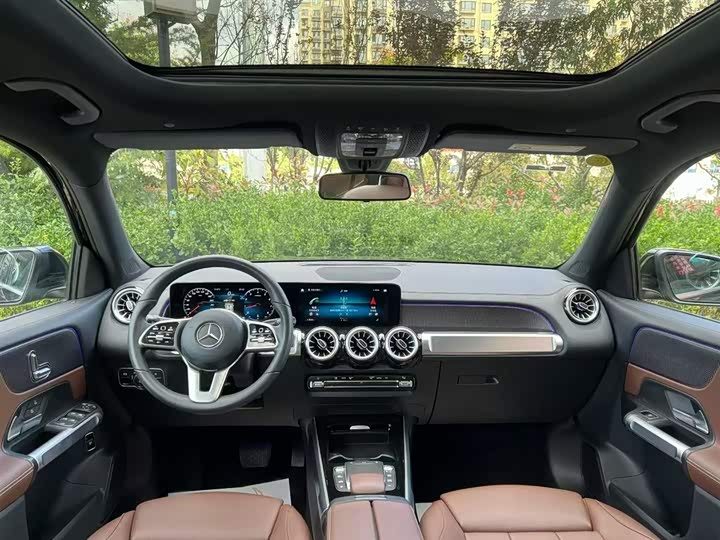 Фото 13 - Mercedes-Benz GLB-Class