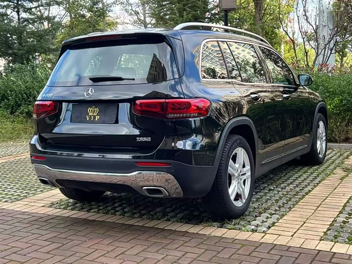 Фото 8 - Mercedes-Benz GLB-Class