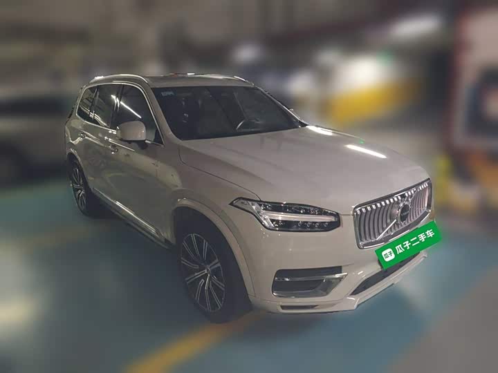 Фото 26 - Volvo XC90