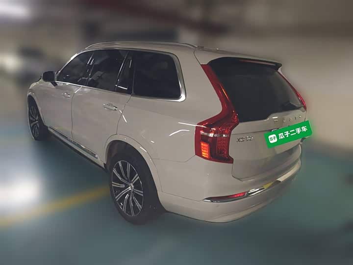 Фото 27 - Volvo XC90