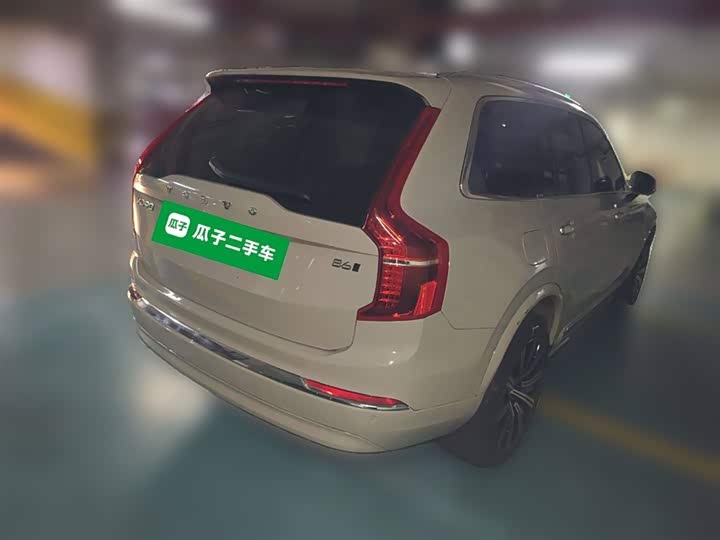 Фото 29 - Volvo XC90