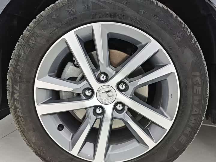 Фото 18 - Honda Civic