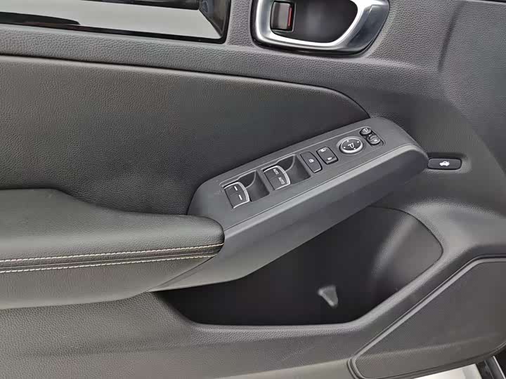 Фото 25 - Honda Civic