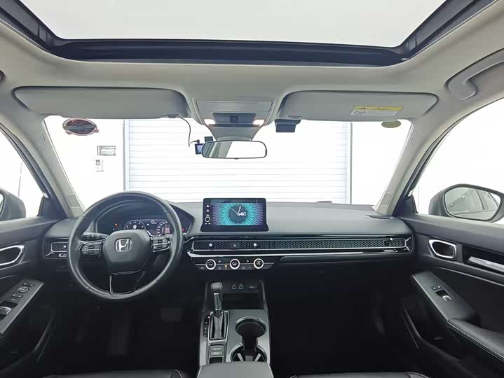 Фото 4 - Honda Civic