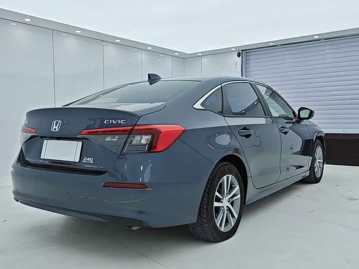 Фото 9 - Honda Civic