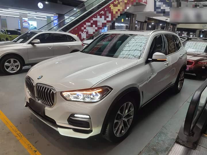 Фото 1 - BMW X5