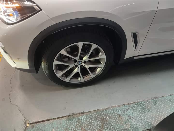 Фото 23 - BMW X5