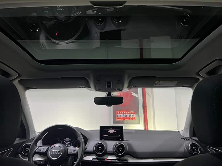 Фото 11 - Audi Q2L