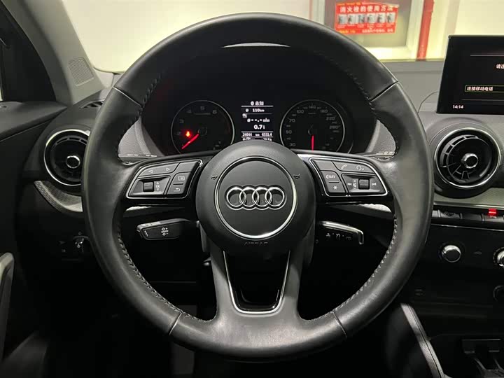 Фото 15 - Audi Q2L