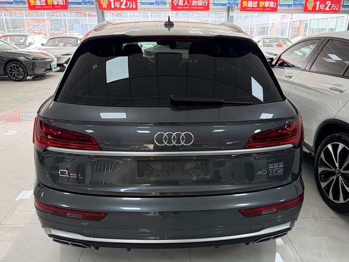 Фото 5 - Audi Q5L