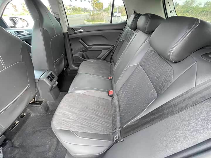 Фото 6 - Volkswagen T-Cross