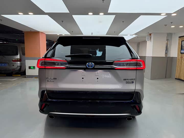 Фото 15 - Toyota Wildlander Hybrid