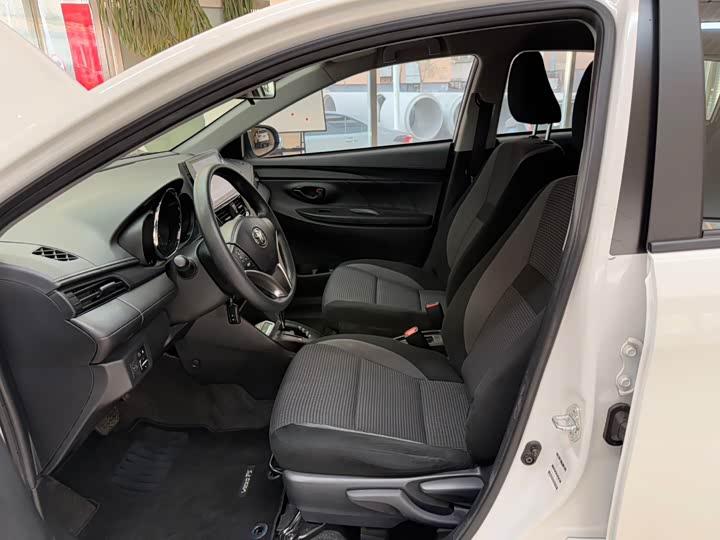 Фото 15 - Toyota Vios FS