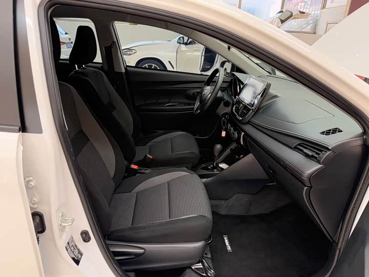 Фото 19 - Toyota Vios FS